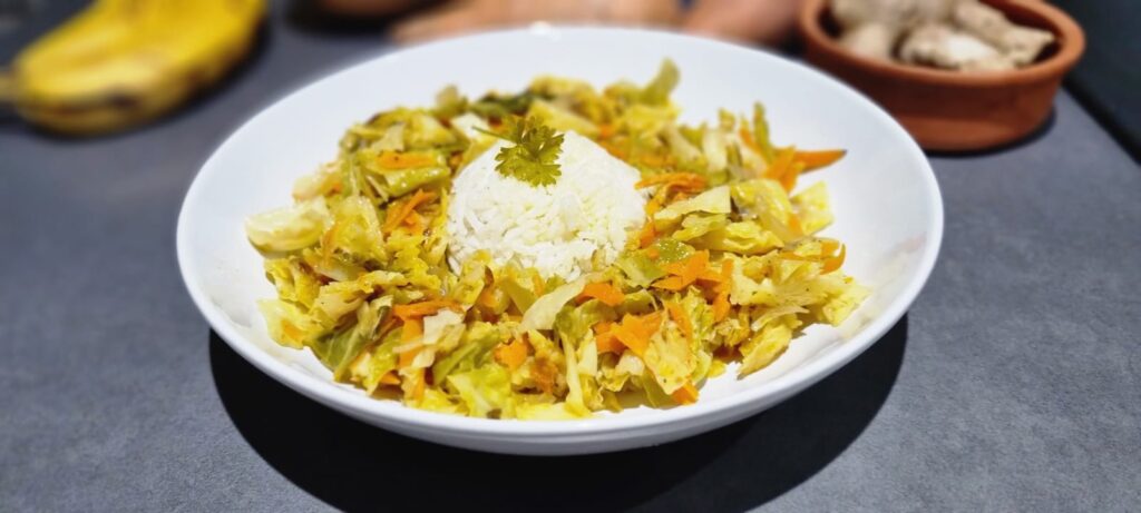 Wirsingpfanne mit Basmatireis Wirsingpfanne mit Basmatireis